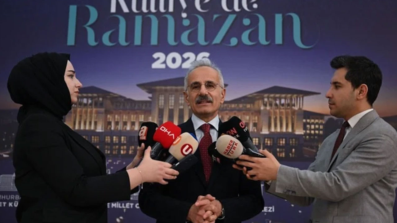 Abdulkadir Uraloğlu: 15 yaş altının sosyal medyada zaman geçirmesini istemiyoruz