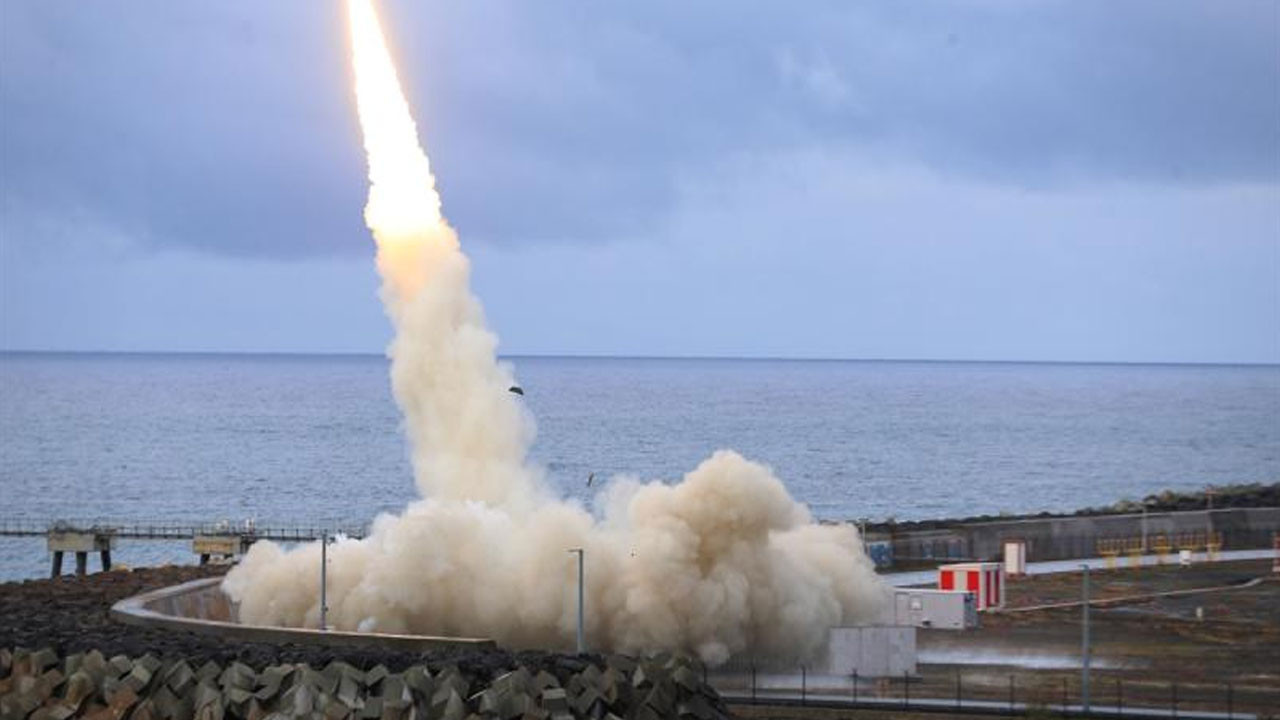 Bakan Kacır: 2 bin kilometre menzilli füzeler geliştiriyoruz