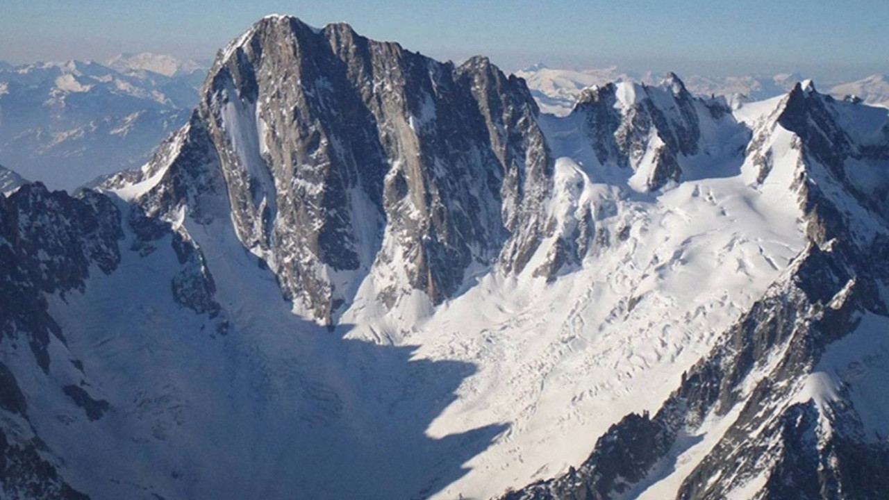 İtalya’da korkunç ölüm: 2 dağcı çığ altında kalarak can verdi